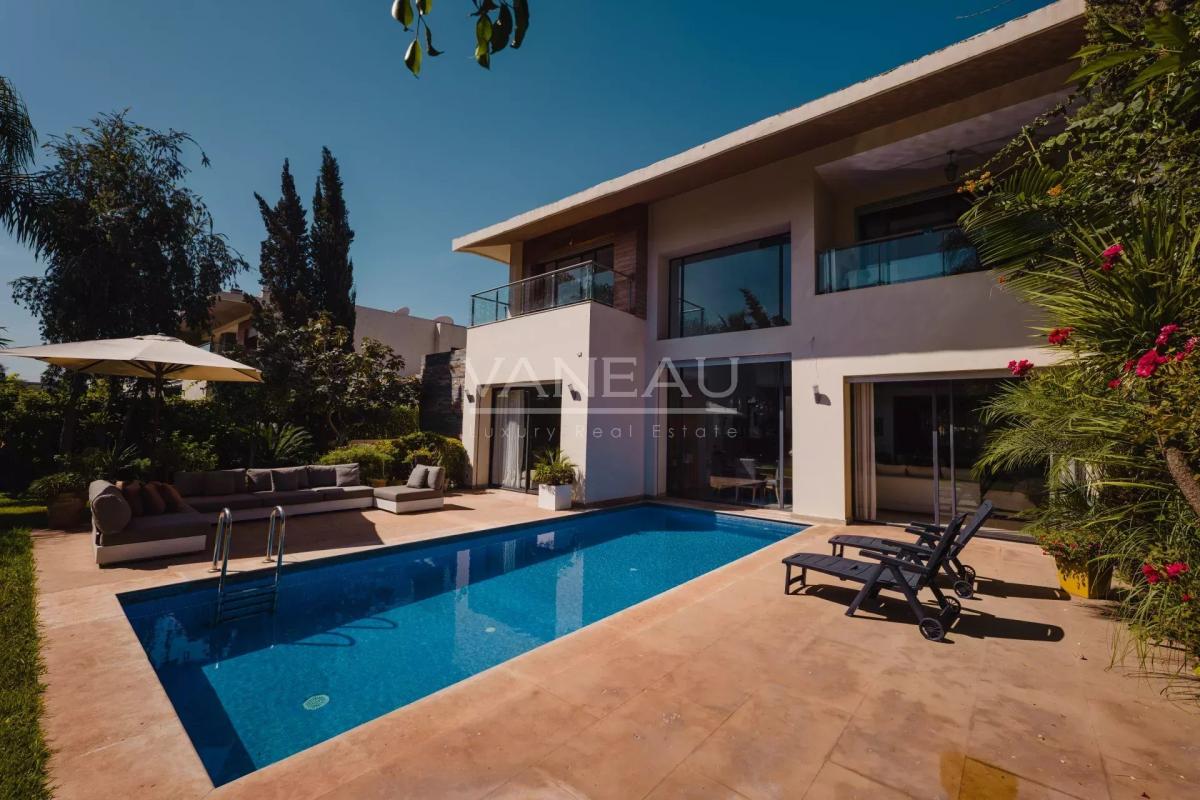 Villa de 730 m² à vendre sur Bouskoura - Maroc