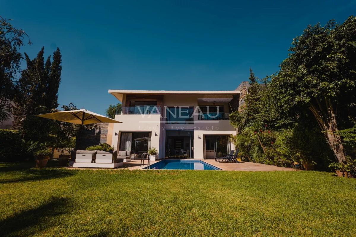 Villa de 730 m² à vendre sur Bouskoura - Maroc