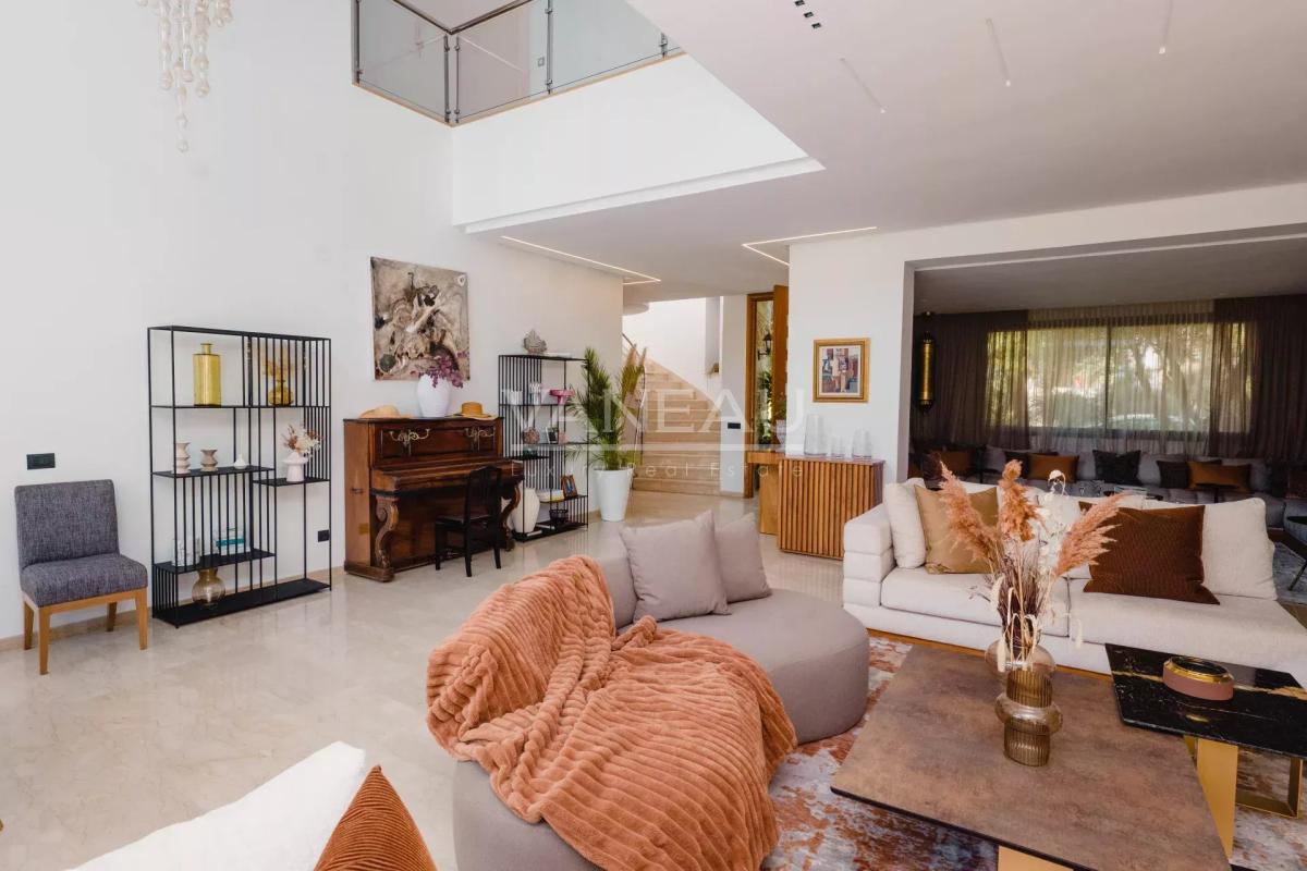 Villa de 730 m² à vendre sur Bouskoura - Maroc