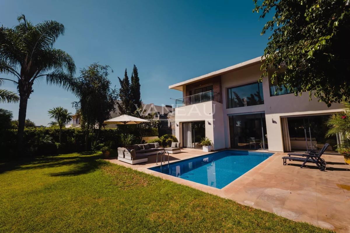 Villa de 730 m² à vendre sur Bouskoura - Maroc