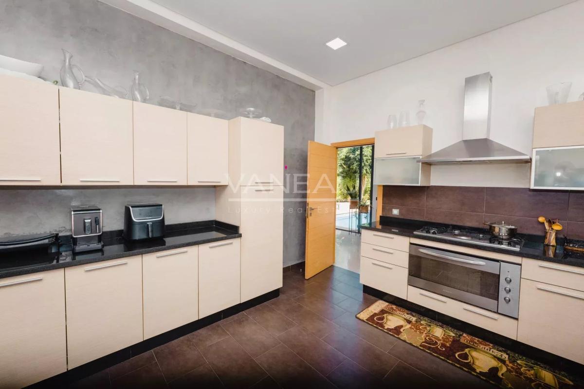 Villa de 730 m² à vendre sur Bouskoura - Maroc