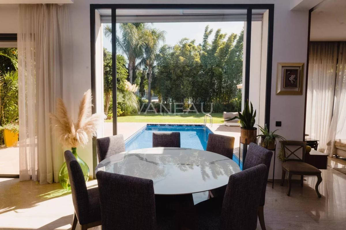 Villa de 730 m² à vendre sur Bouskoura - Maroc