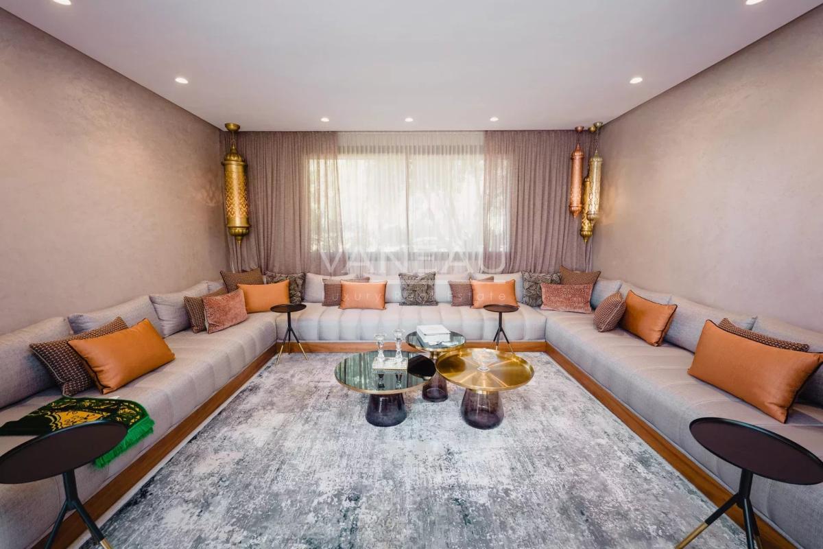 Villa de 730 m² à vendre sur Bouskoura - Maroc