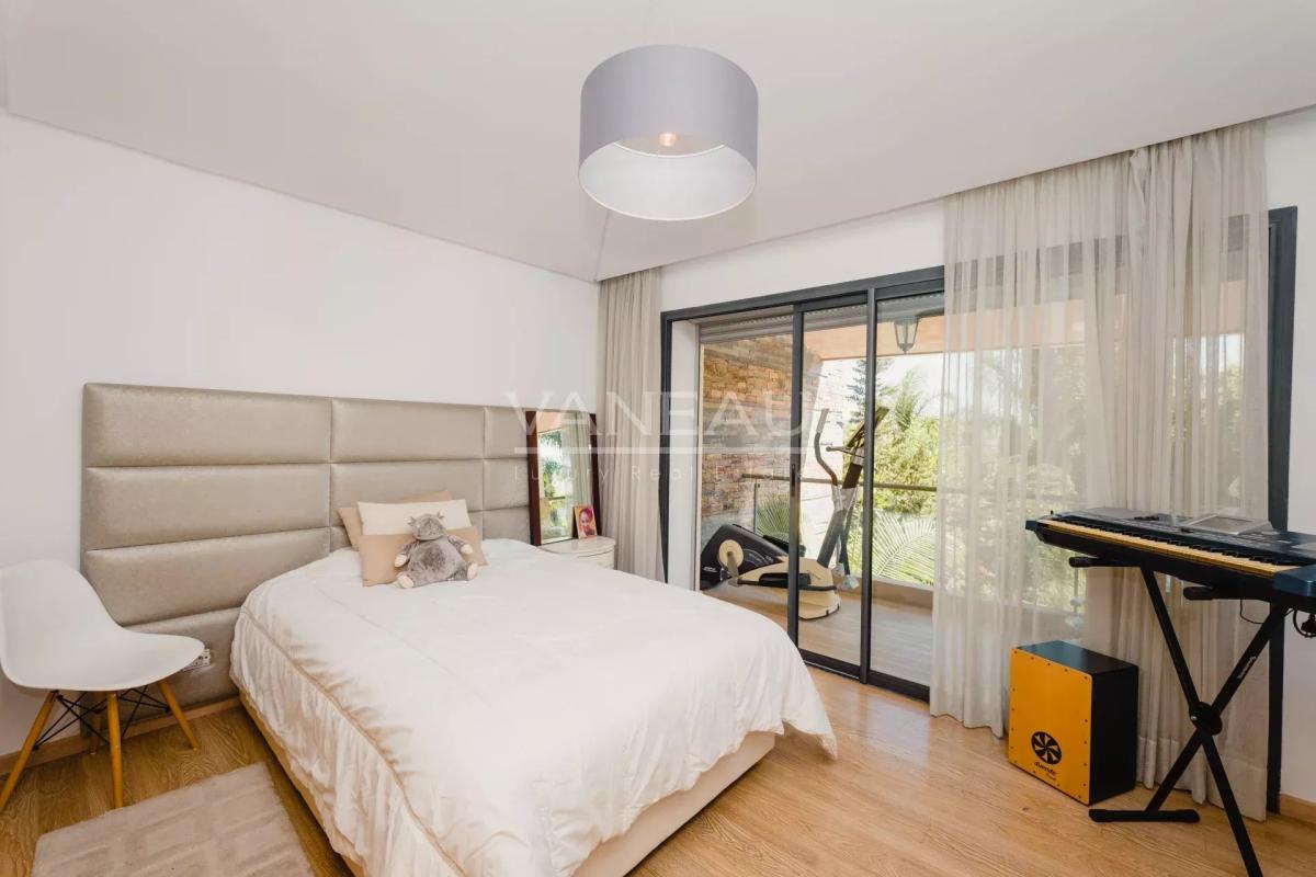 Villa de 730 m² à vendre sur Bouskoura - Maroc