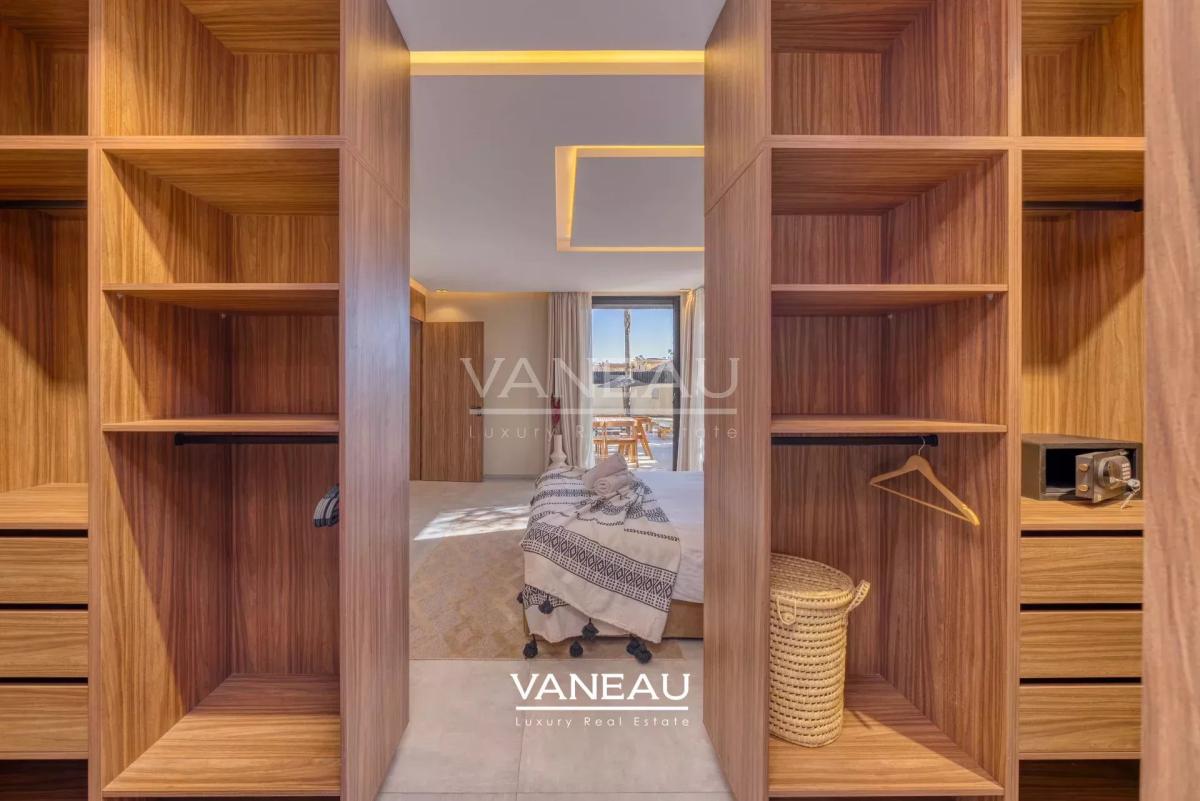 **À Vendre : Villa Moderne de 385 m² sur Golf à Marrakech**