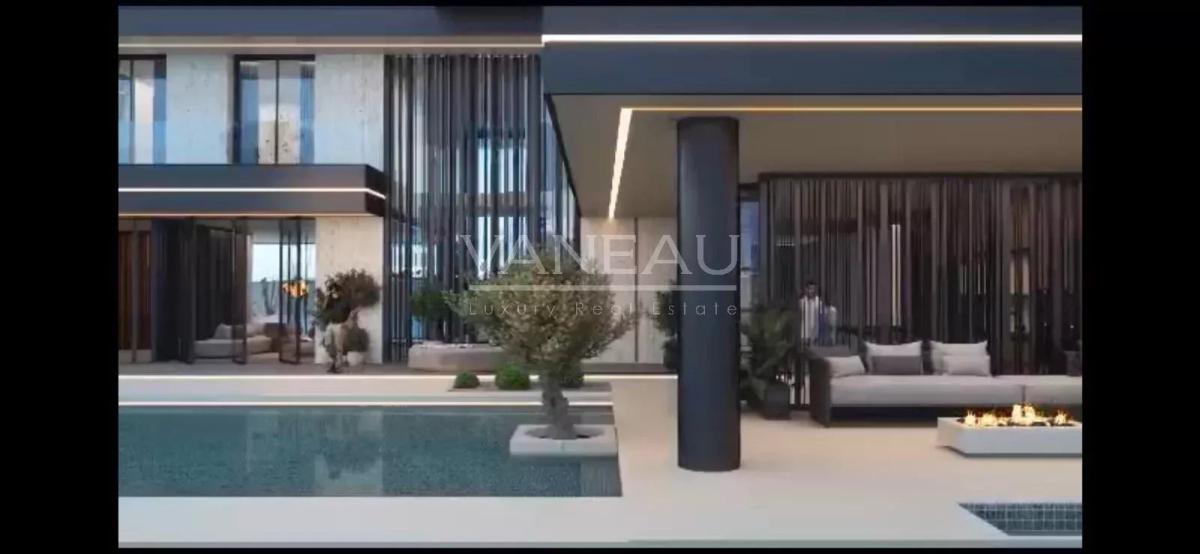 ***Route Ouarzazate Terrain de 2,7 hectare avec permis de constr