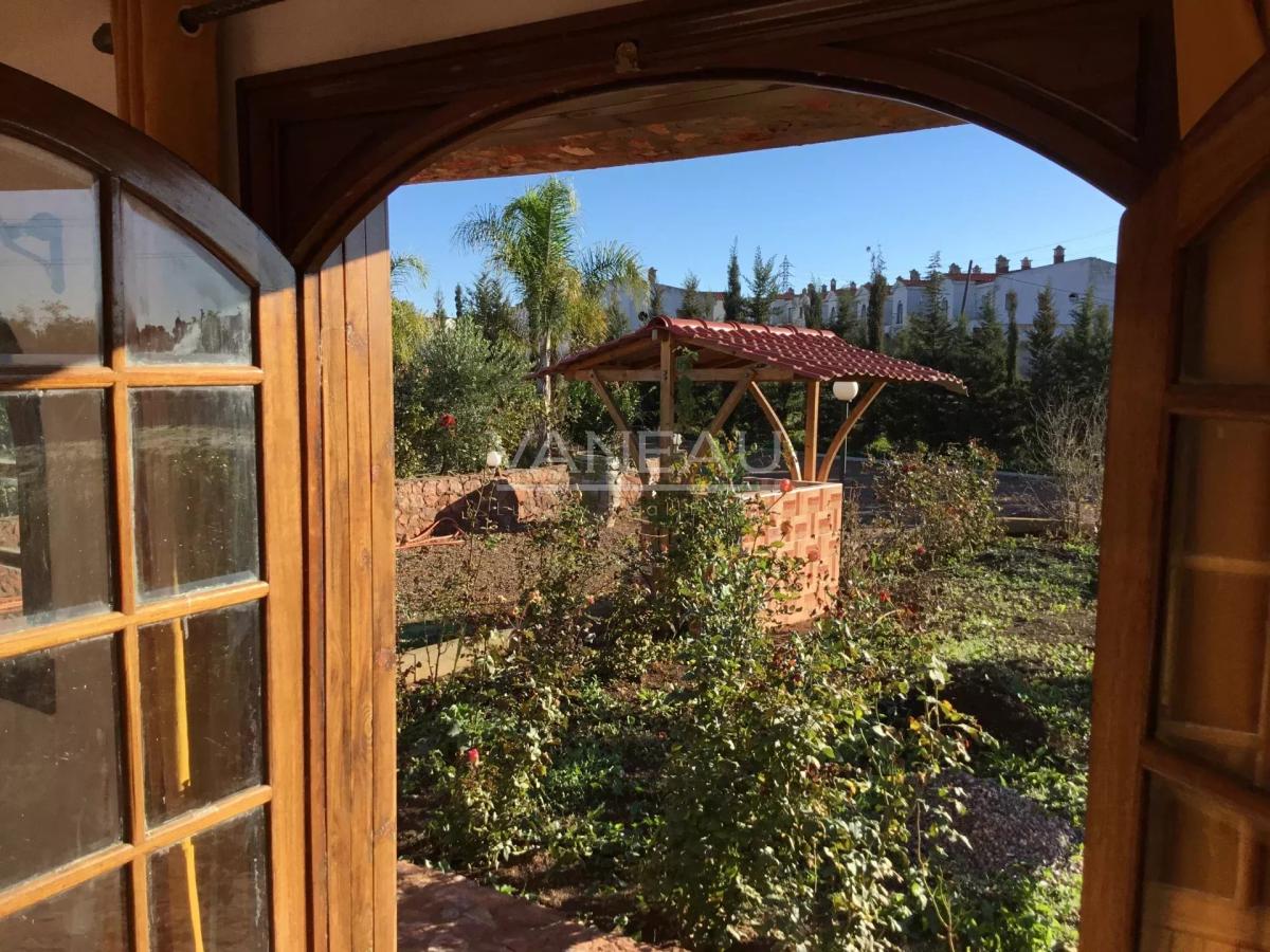 BENSLIMANE - DOMAINE DE PRESTIGE 13 HECTARES - 2 VILLAS DE LUXE 