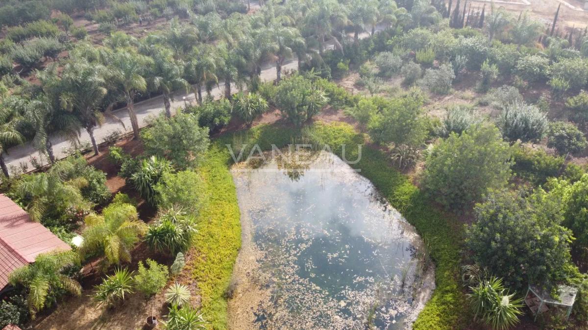 BENSLIMANE - DOMAINE DE PRESTIGE 13 HECTARES - 2 VILLAS DE LUXE 