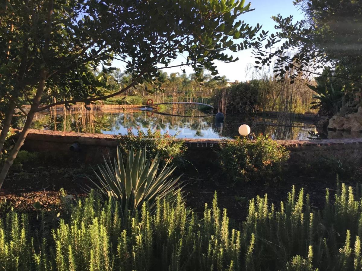 BENSLIMANE - DOMAINE DE PRESTIGE 13 HECTARES - 2 VILLAS DE LUXE 