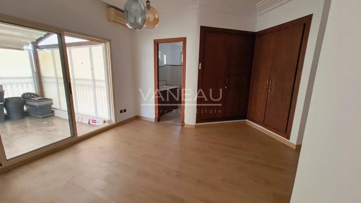 VENTE APPARTEMENT 112 M² + TERRASSE 47 M² – CASABLANCA RACINE EX