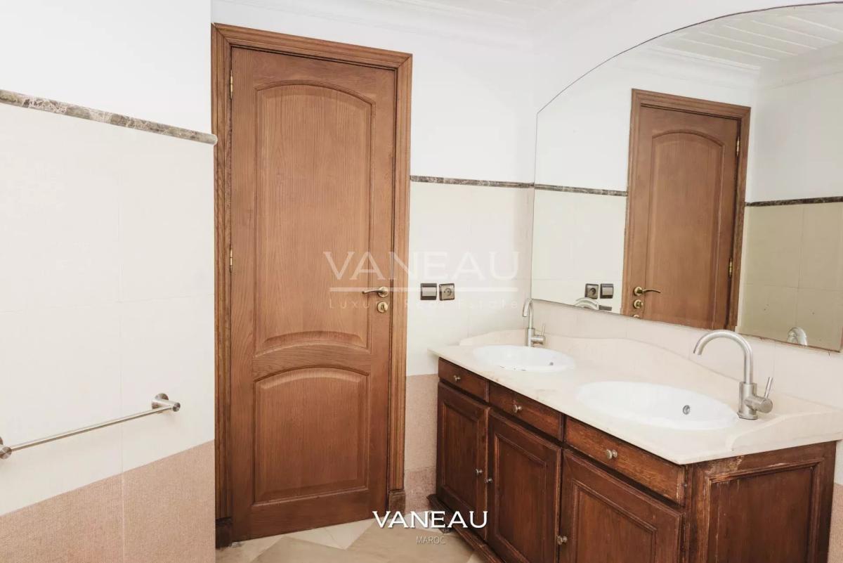 VENTE APPARTEMENT 112 M² + TERRASSE 47 M² – CASABLANCA RACINE EX