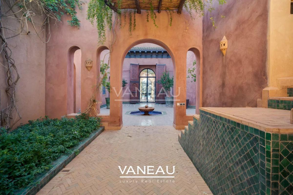 Harmonieux mélange d'une Villa et d'un Riad