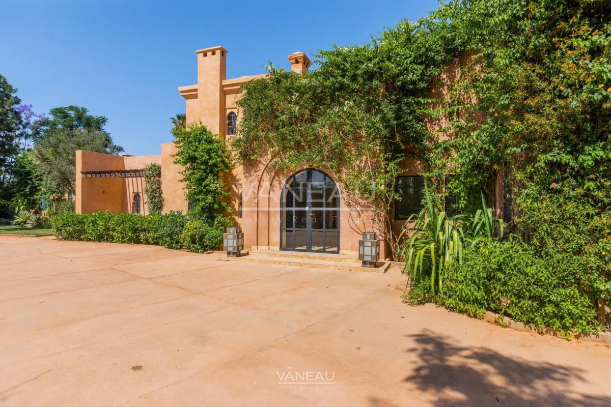 Harmonieux mélange d'une Villa et d'un Riad