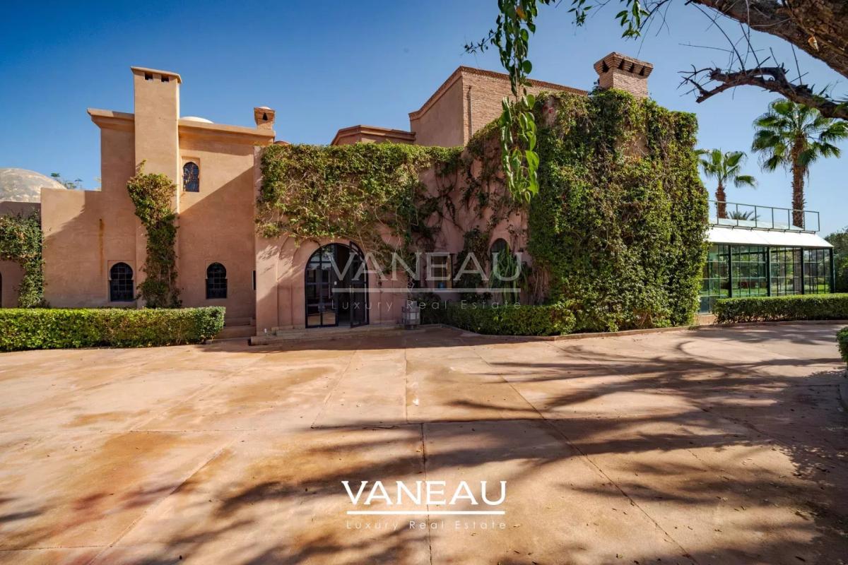 Harmonieux mélange d'une Villa et d'un Riad