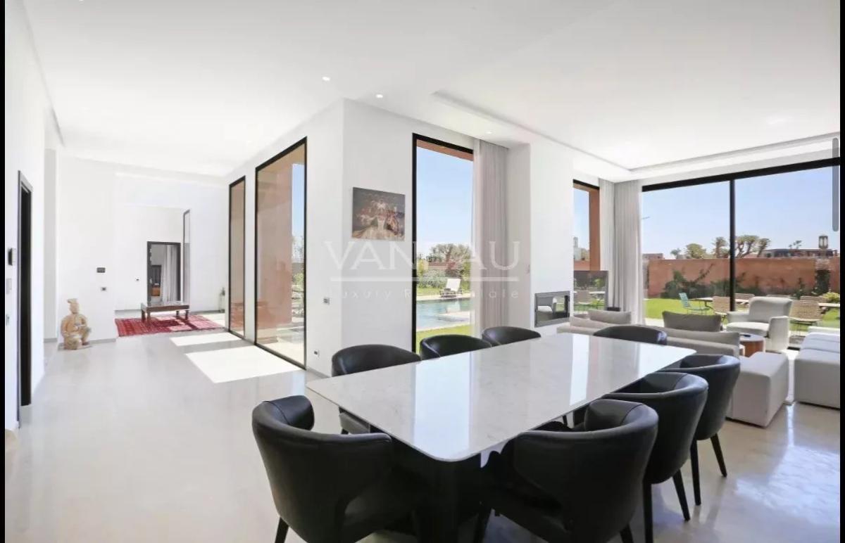 Magnifique villa contemporaine front de golf