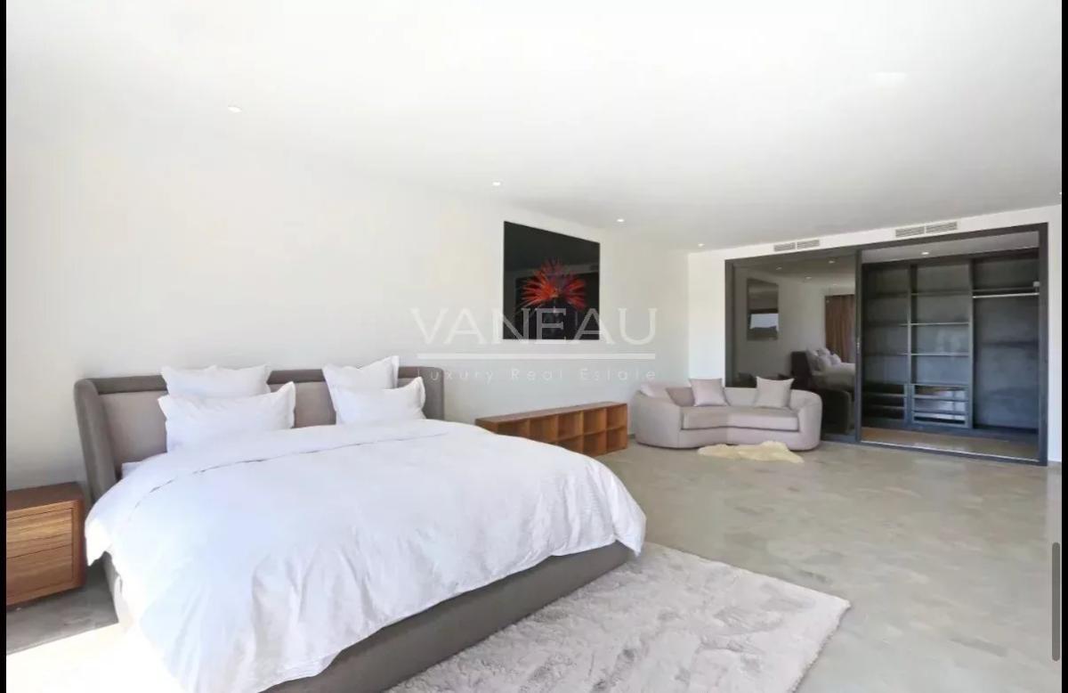 Magnifique villa contemporaine front de golf