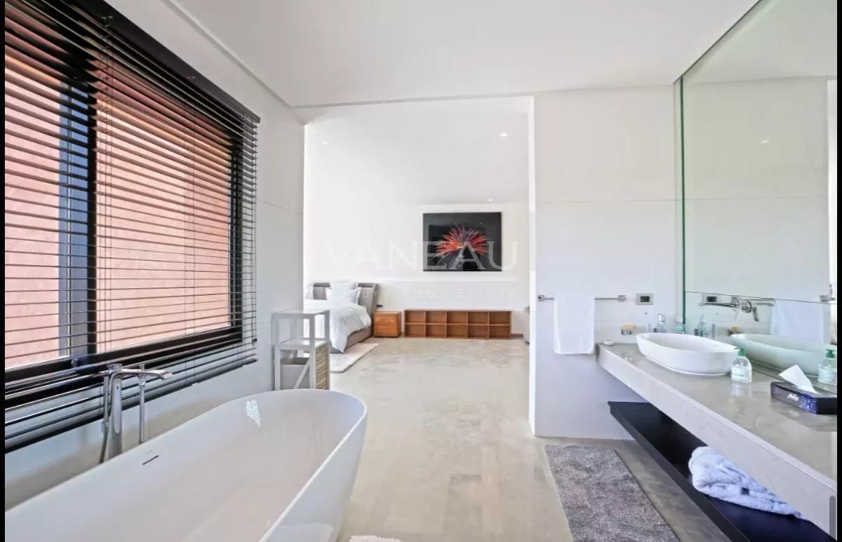 Magnifique villa contemporaine front de golf