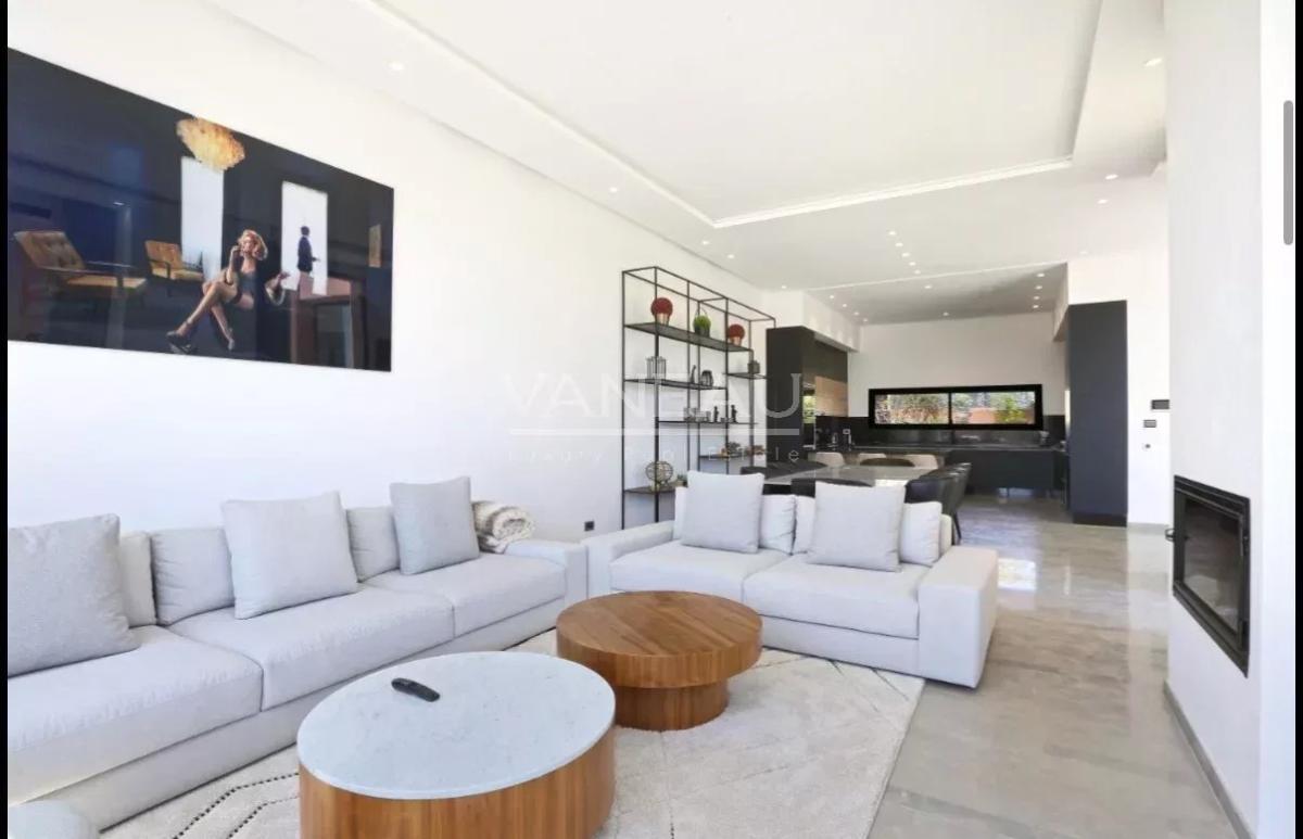 Magnifique villa contemporaine front de golf