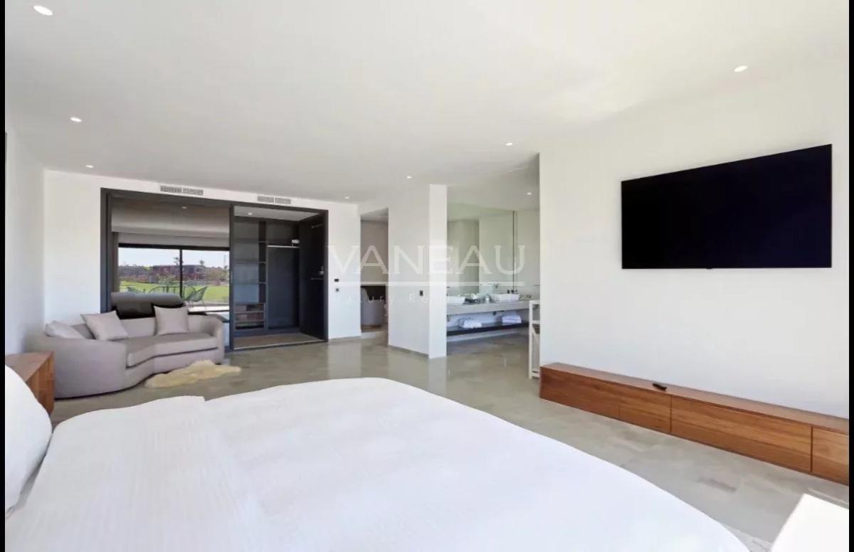 Magnifique villa contemporaine front de golf