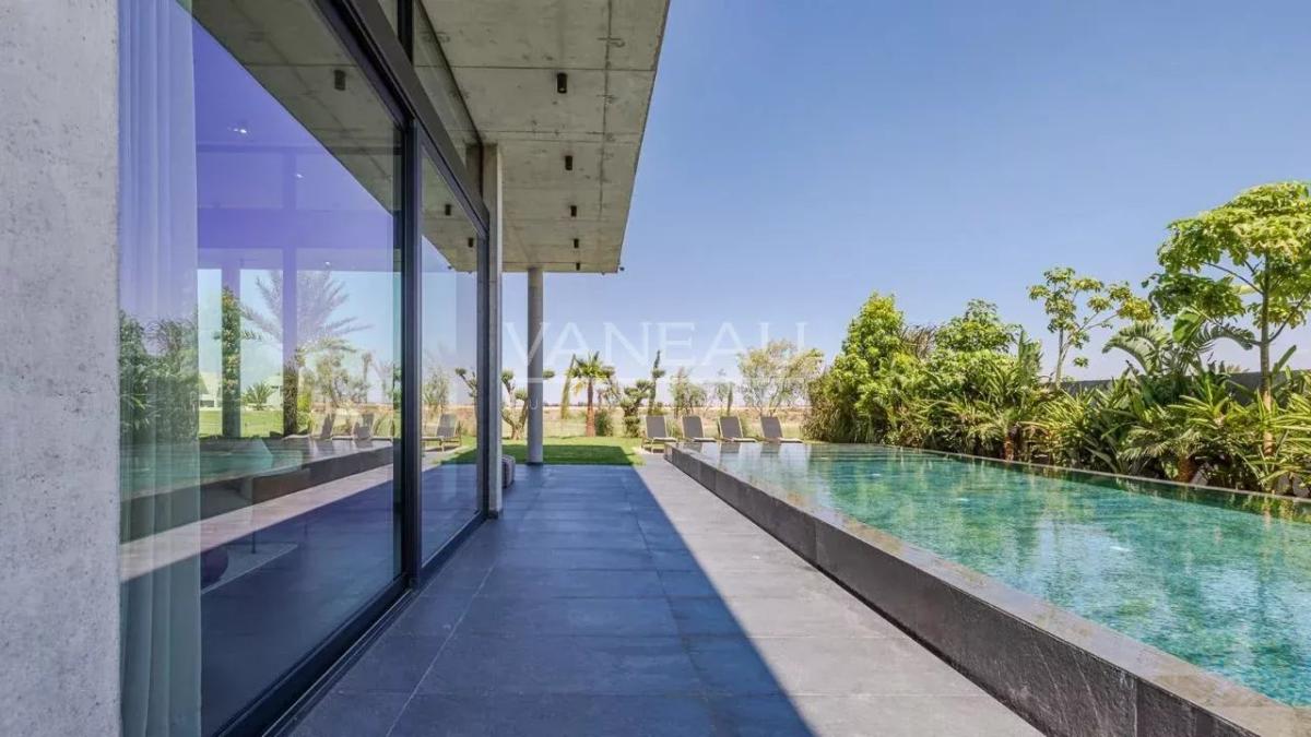 Villa d'architecte en 1ère ligne de golf