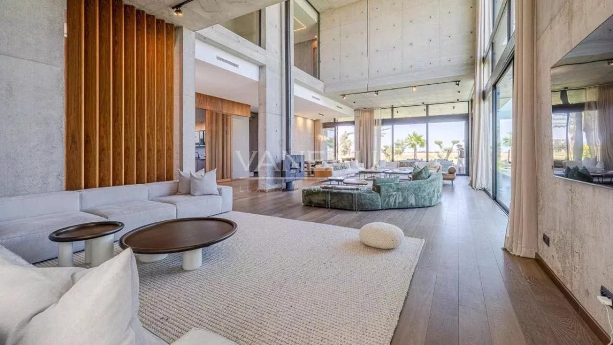 Villa d'architecte en 1ère ligne de golf