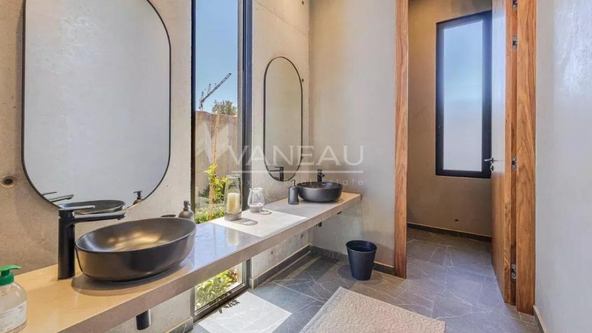 Villa d'architecte en 1ère ligne de golf