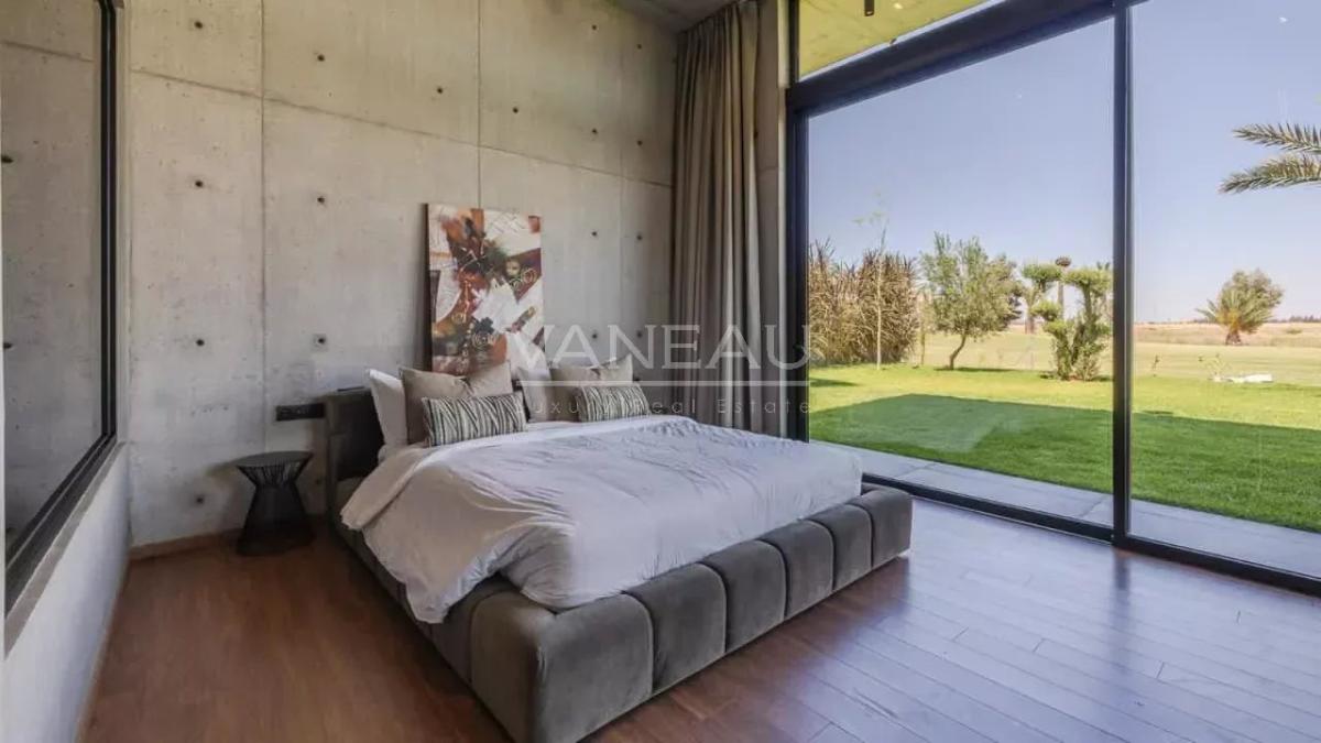 Villa d'architecte en 1ère ligne de golf