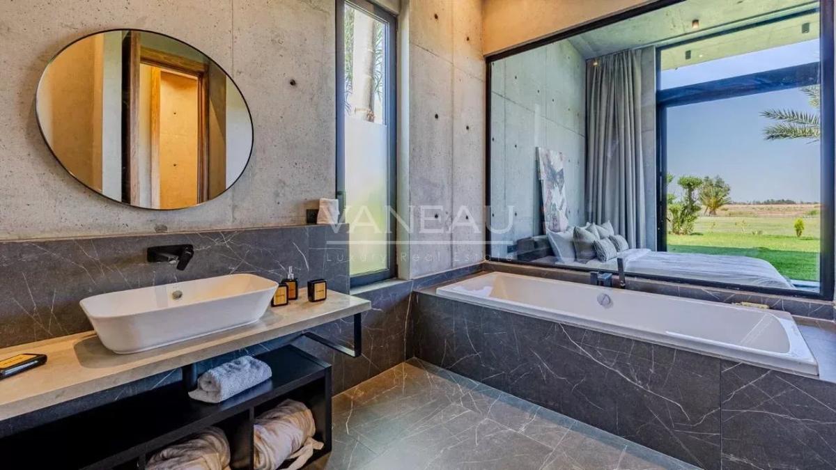 Villa d'architecte en 1ère ligne de golf