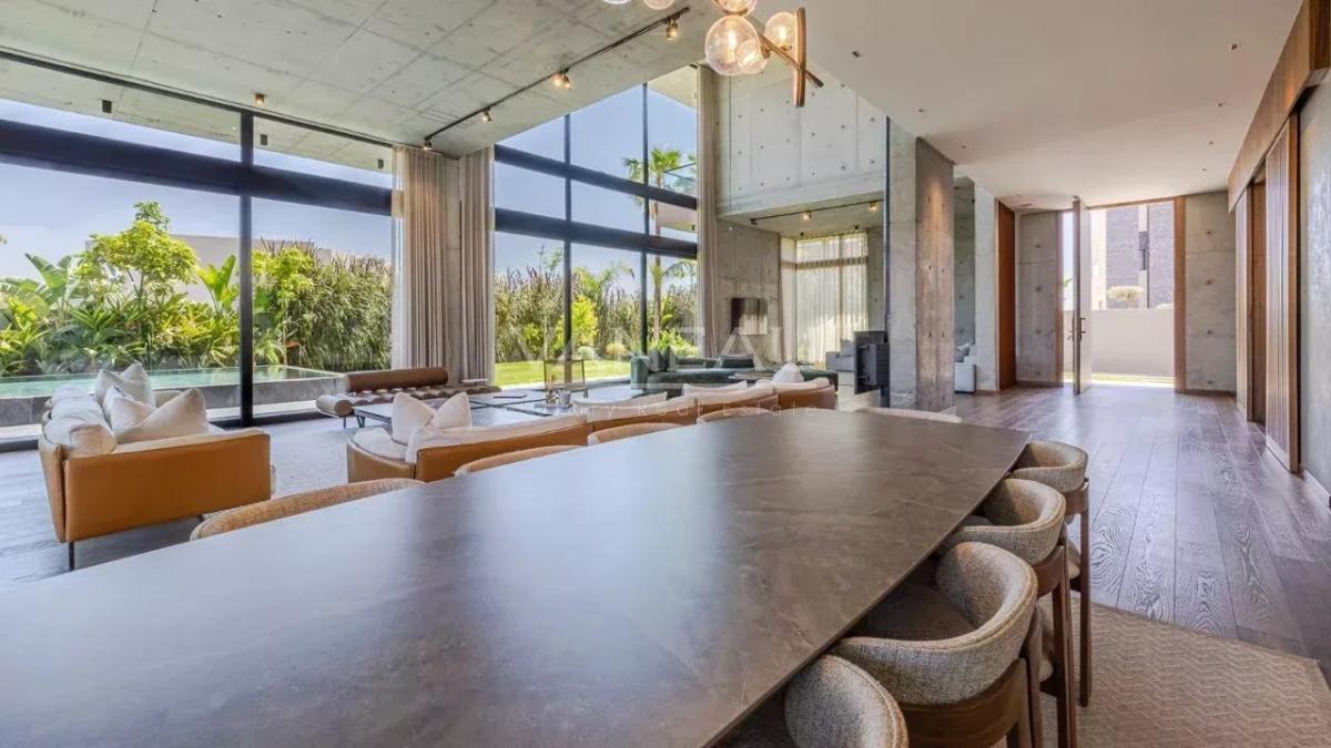 Villa d'architecte en 1ère ligne de golf