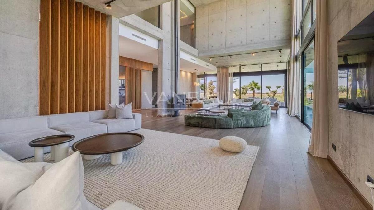 Villa d'architecte en 1ère ligne de golf