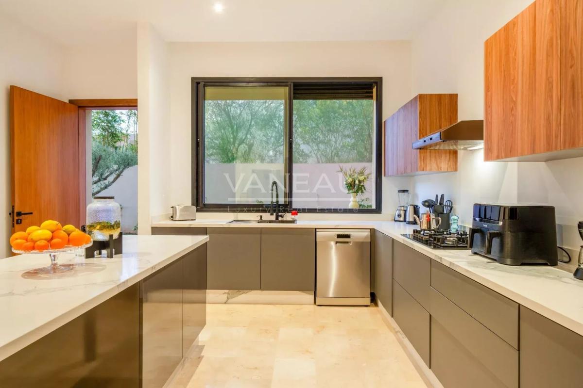 Villa neuve 4 suites location longue durée