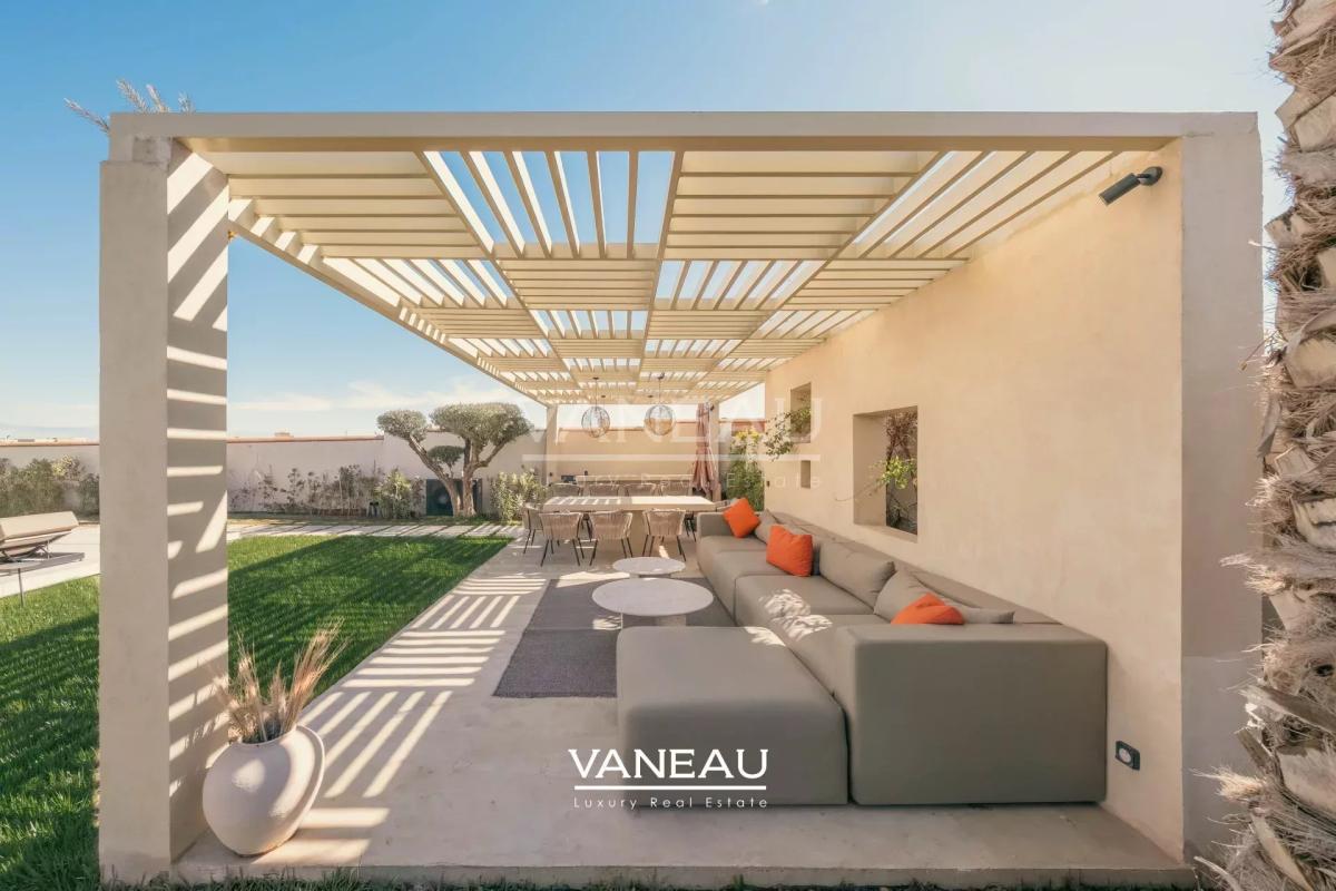 **À Vendre : Villa d’Exception sur le Golf Akenza à Marrakech**