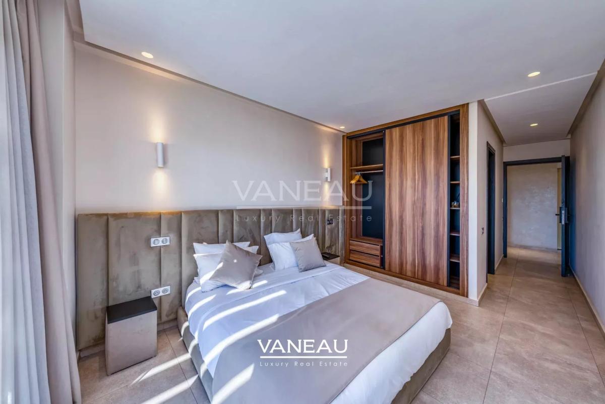 **À Vendre : Villa d’Exception sur le Golf Akenza à Marrakech**