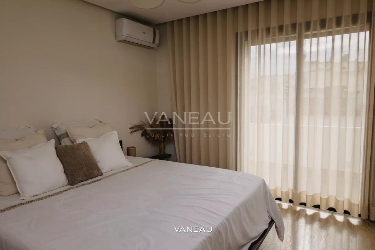 Appartement Meublé 100 m² – Dernier Étage – Maarif Extension