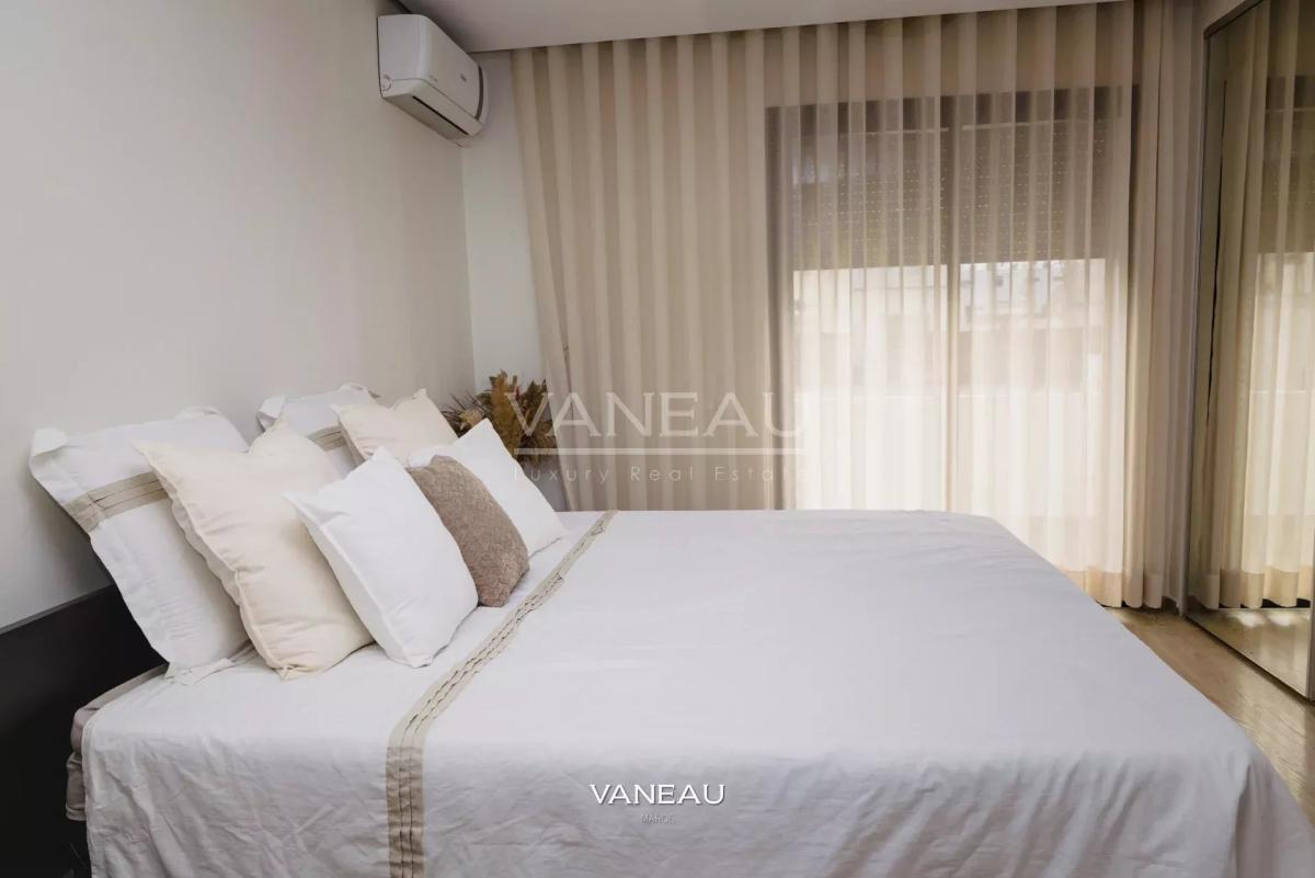 Appartement Meublé 100 m² – Dernier Étage – Maarif Extension