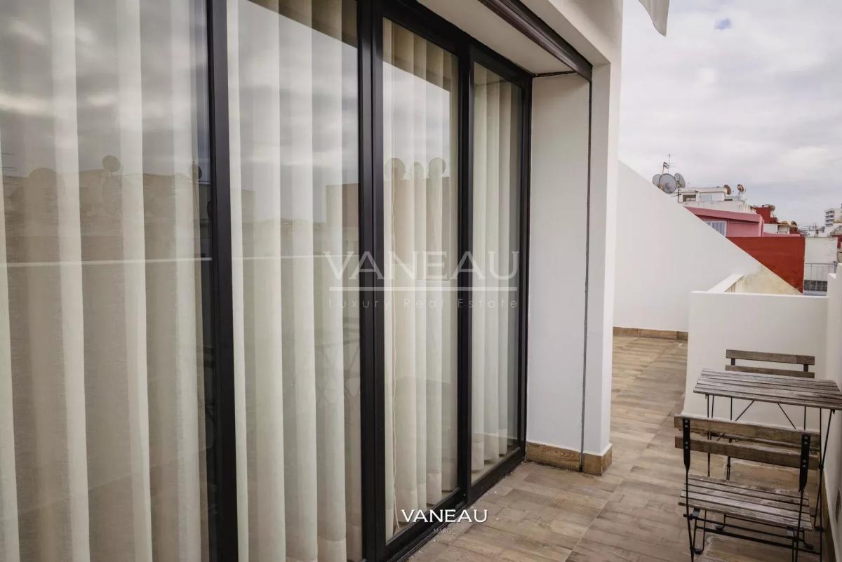 Appartement Meublé 100 m² – Dernier Étage – Maarif Extension