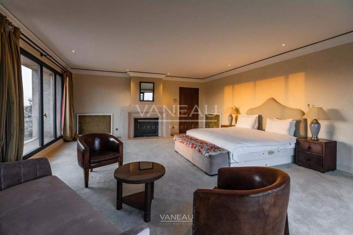 SUPERBE PROPRIÉTÉ À VENDRE AU COEUR D'UN GOLF DE PRÉSTIGE À MARR