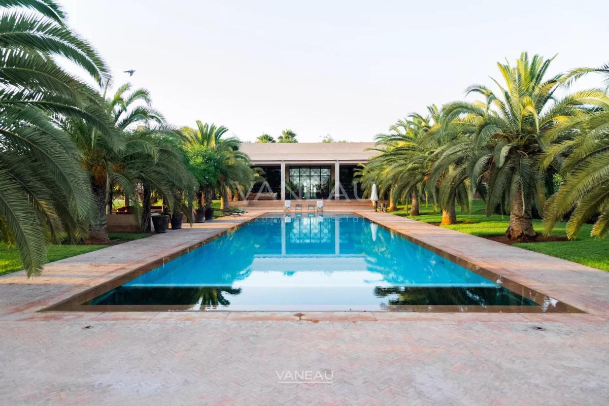 SUPERBE PROPRIÉTÉ À VENDRE AU COEUR D'UN GOLF DE PRÉSTIGE À MARR