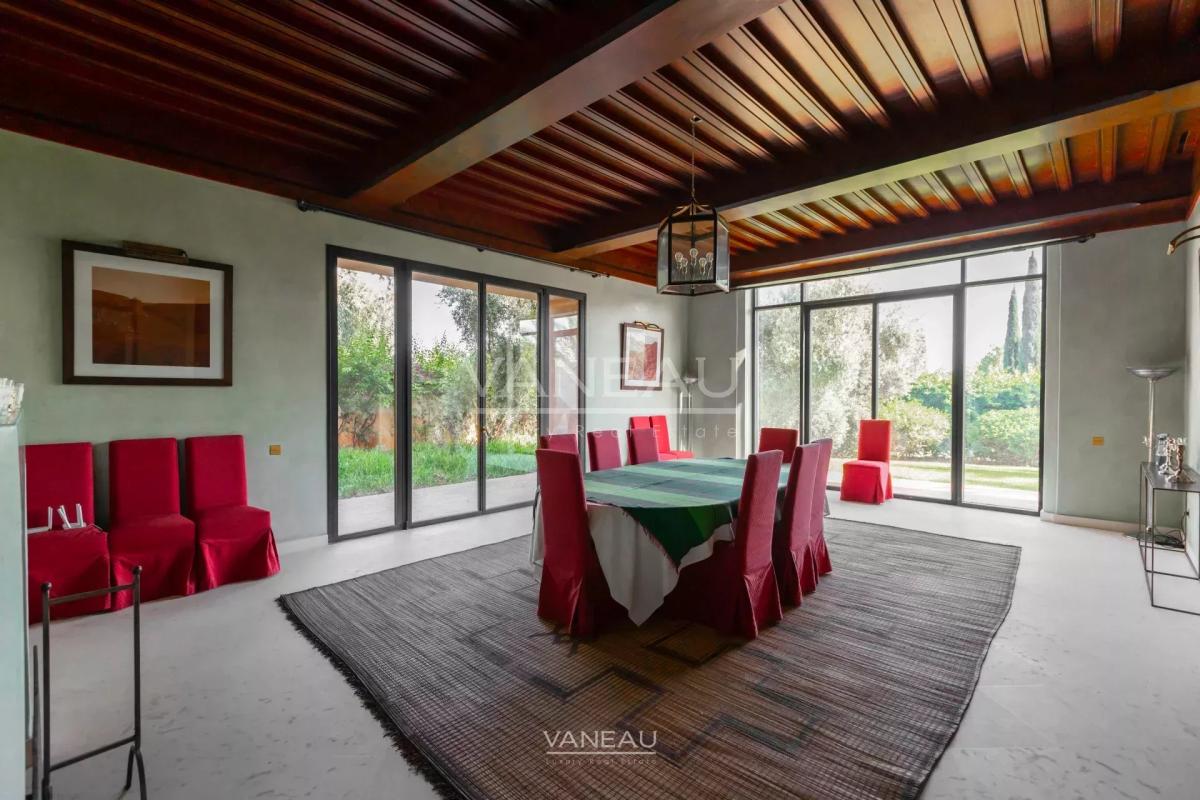 SUPERBE PROPRIÉTÉ À VENDRE AU COEUR D'UN GOLF DE PRÉSTIGE À MARR