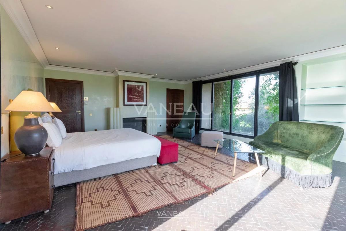 SUPERBE PROPRIÉTÉ À VENDRE AU COEUR D'UN GOLF DE PRÉSTIGE À MARR