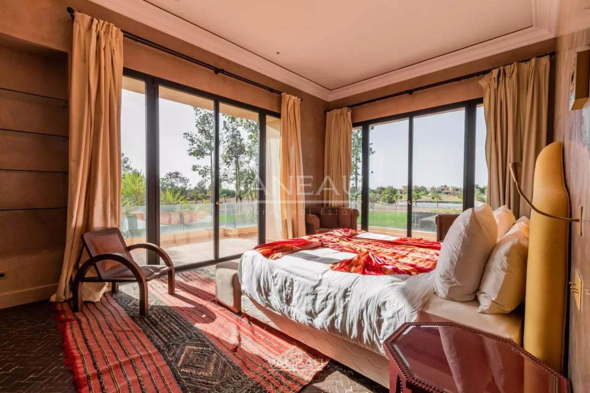 SUPERBE PROPRIÉTÉ À VENDRE AU COEUR D'UN GOLF DE PRÉSTIGE À MARR