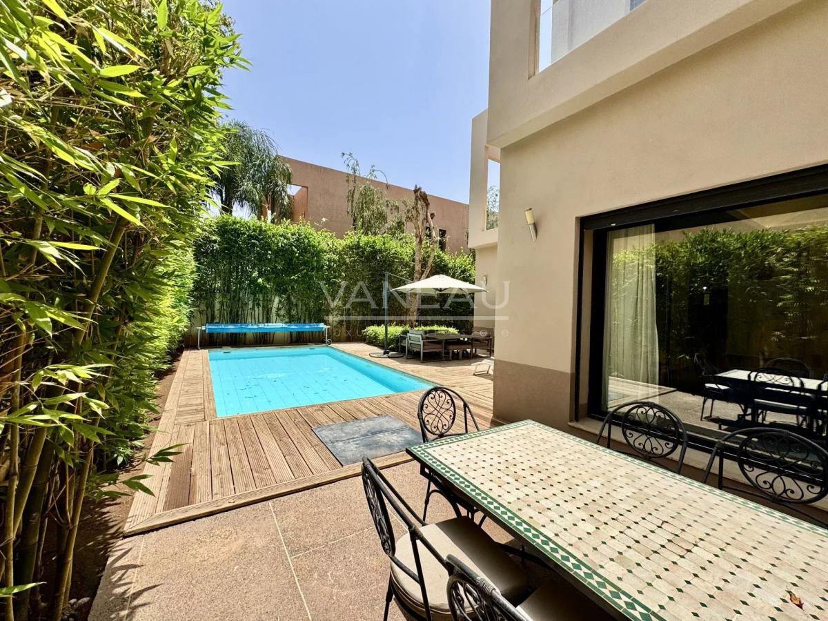 Villa à Louer Sur Golf- Amelkis