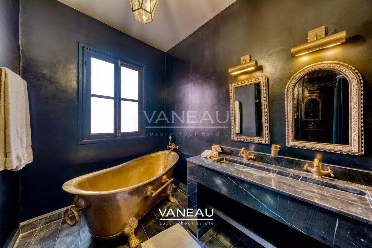 Riad d'exception  5 chambres  à Laksour