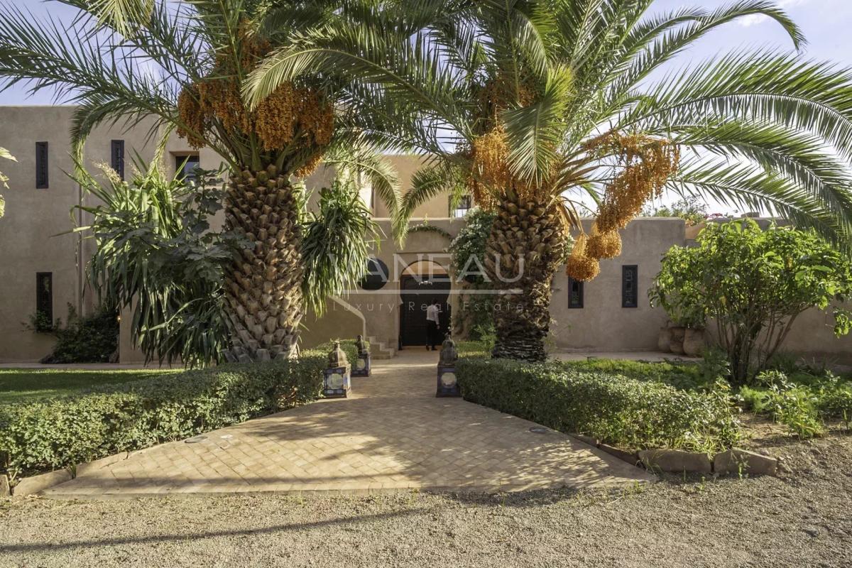 Splendide demeure avec VNA à 30 minutes du centre