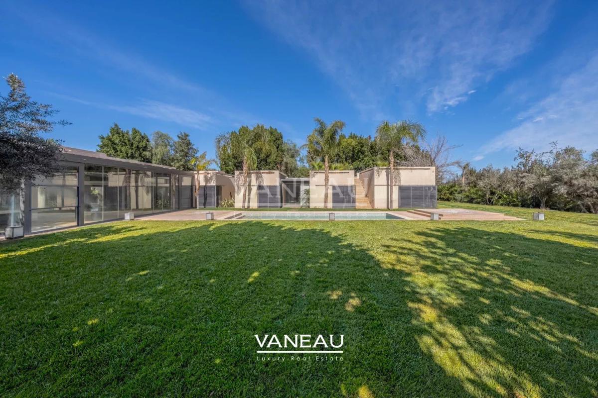 Grande villa en premiere ligne de golf à Almaaden