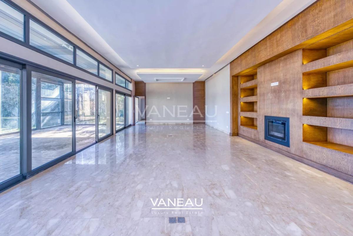 Grande villa en premiere ligne de golf à Almaaden