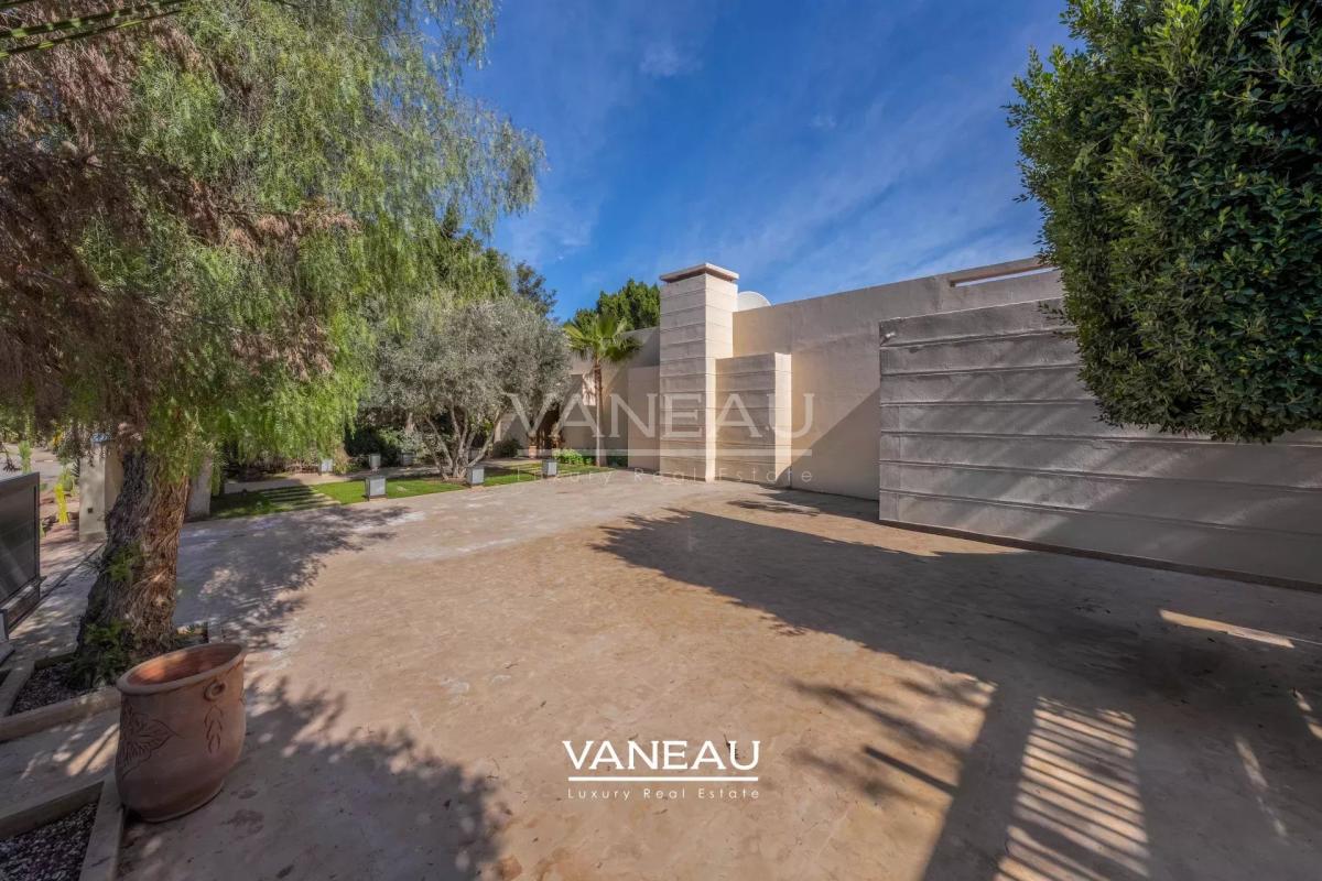 Grande villa en premiere ligne de golf à Almaaden