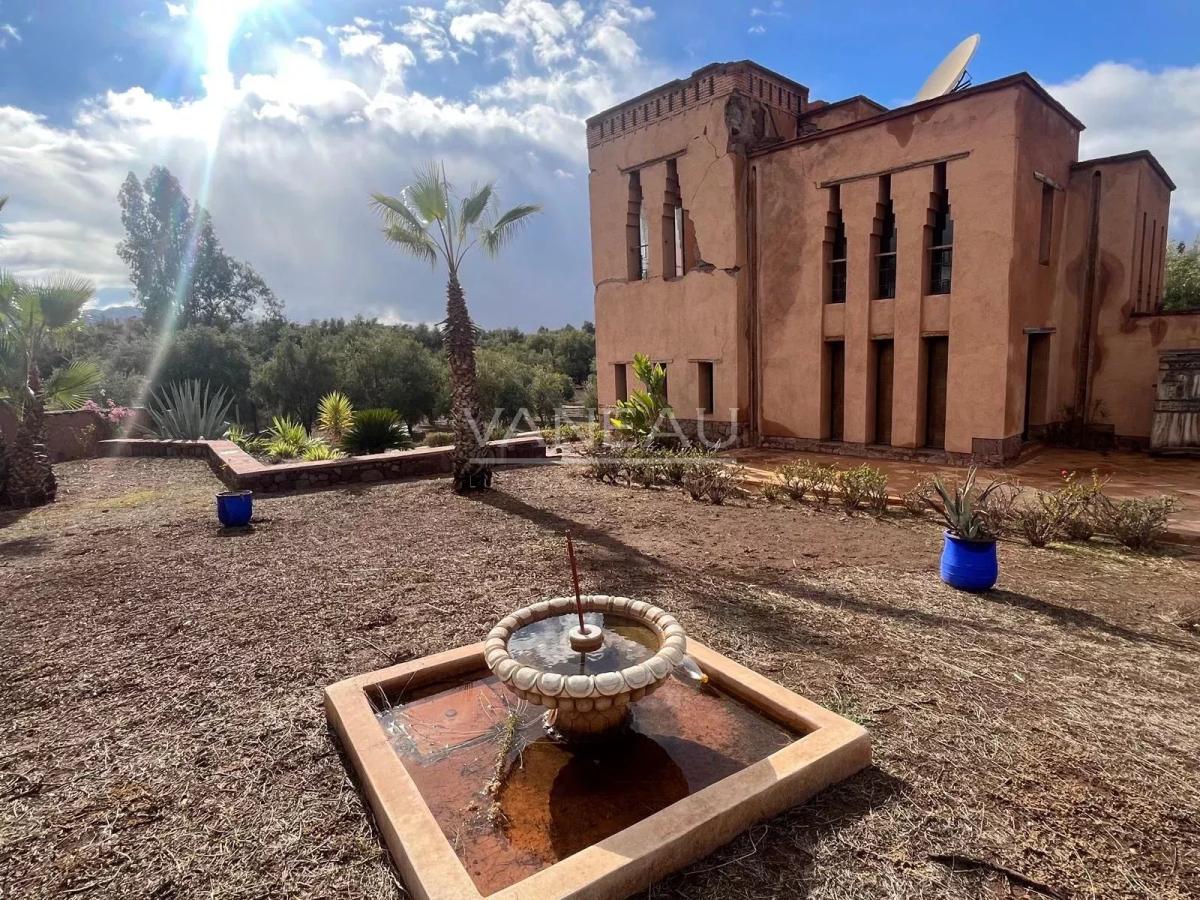 ***Maison VNA sur 6700m² de terrain Rte de l'Ourika***