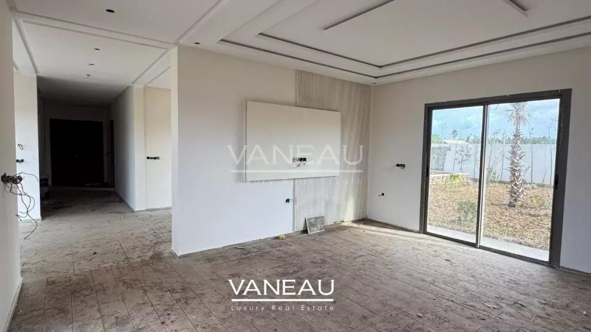VILLA CONTEMPORAINE EN COURS DE FINITION –  DOUAR LARAAB / ESSAO