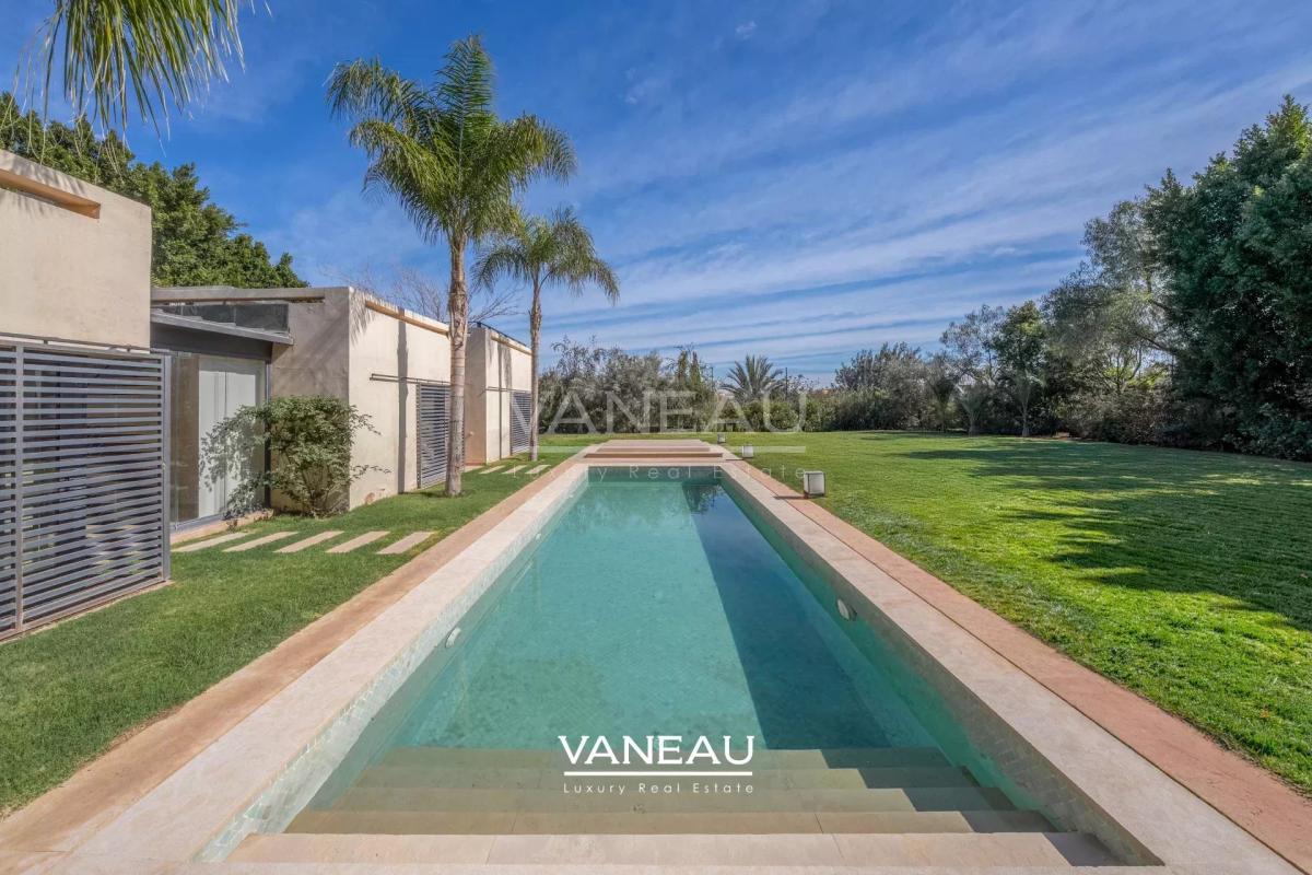 Grande villa en premiere ligne de golf à Almaaden